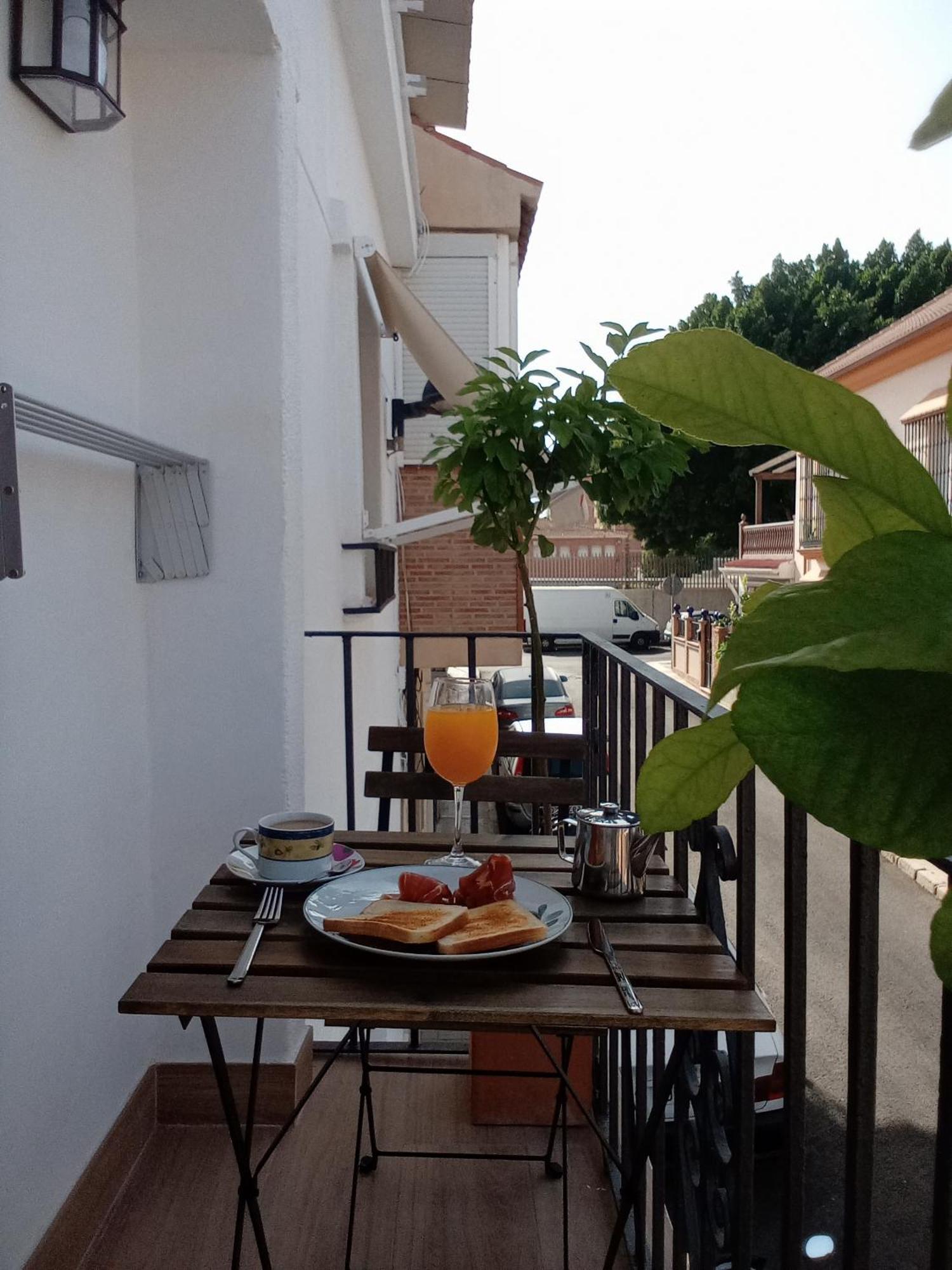 Oasis En La Ciudad Apartment Malaga Bagian luar foto